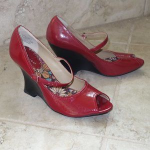 Kenneth Cole Wedge Shoes